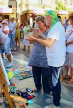 Látványfestés Simon Tündével, Képzőművészeti Utcafesztivál, Eger
