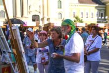 Látványfestés Simon Tündével, Képzőművészeti Utcafesztivál, Eger